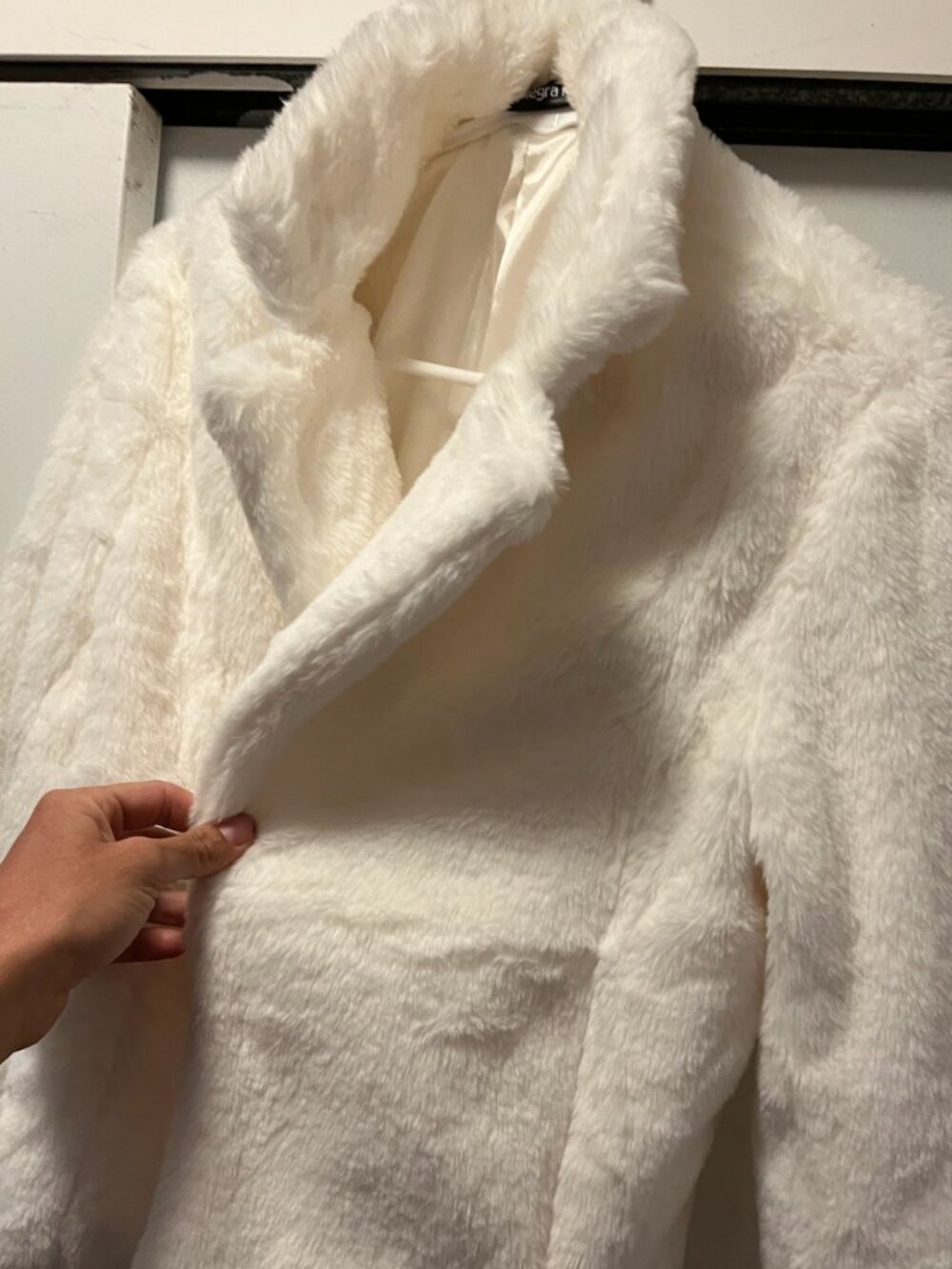 White Faux Fur Women's Jacket Sz L